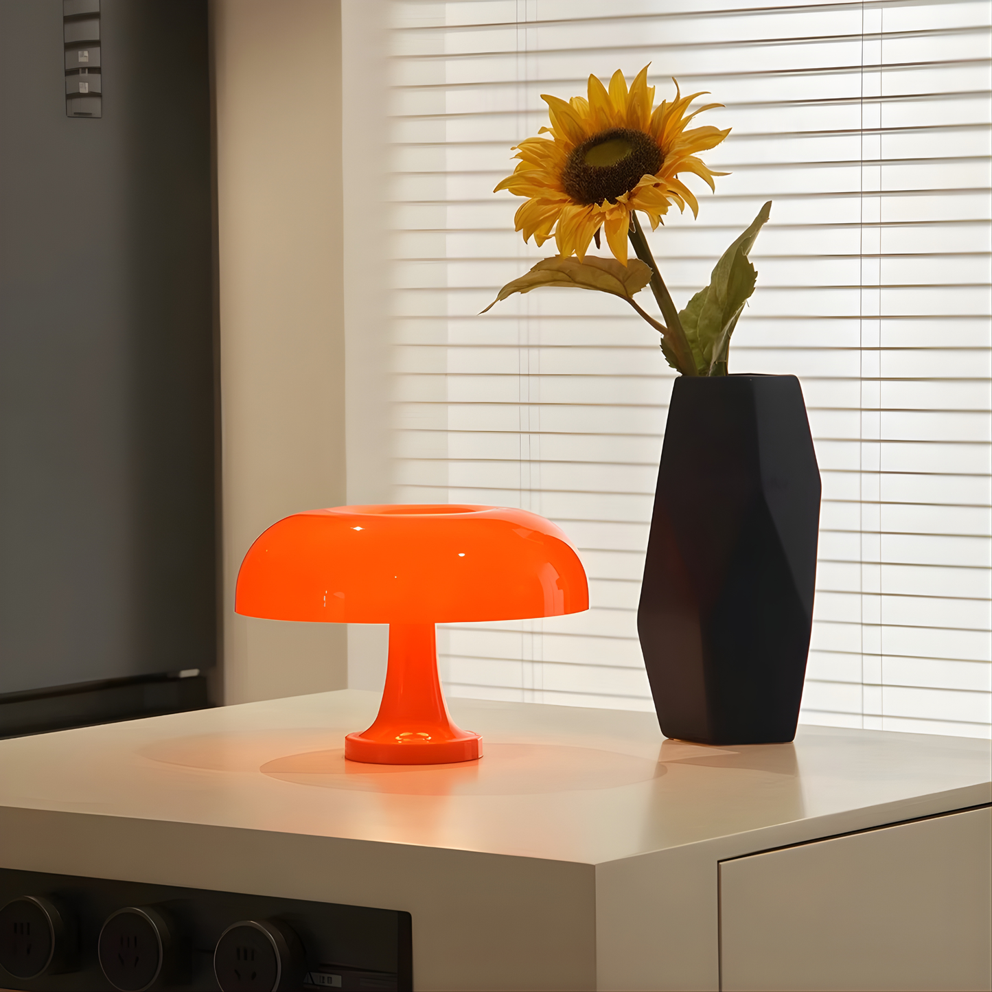 Luma Bauhaus Mushroom Table Lamp